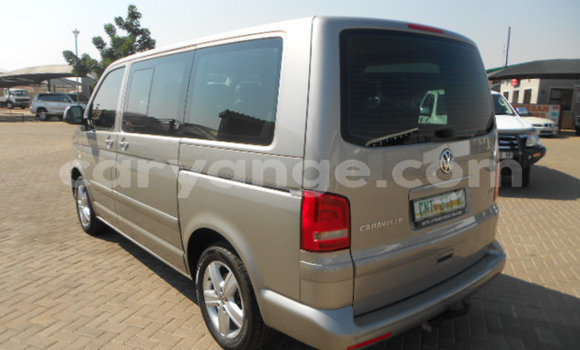 Acheter Occasion Voiture Volkswagen Caravelle Gris à Windhoek, Namibie Acheter Occasion Voiture Volkswagen Caravelle Gris à Windhoek, Namibie