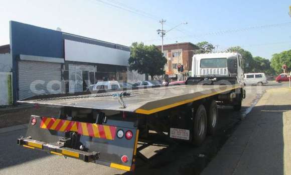 Buy Used Mitsubishi Van White Truck in Bethanien in Karas Buy Used Mitsubishi Van White Truck in Bethanien in Karas