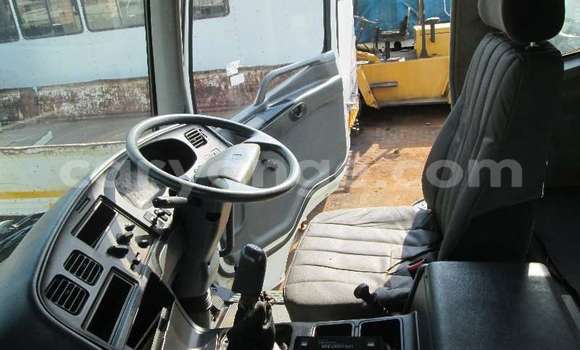 Buy Used Mitsubishi Van White Truck in Bethanien in Karas Buy Used Mitsubishi Van White Truck in Bethanien in Karas