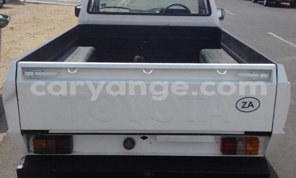 Acheter Occasion Voiture Toyota Hilux Blanc à Windhoek, Namibie Acheter Occasion Voiture Toyota Hilux Blanc à Windhoek, Namibie