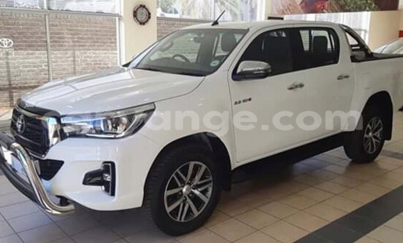 Acheter Occasion Voiture Toyota Hilux Blanc à Arandis, Kunene Acheter Occasion Voiture Toyota Hilux Blanc à Arandis, Kunene