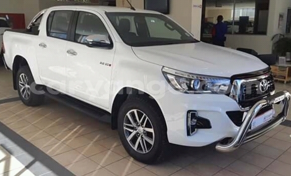 Acheter Occasion Voiture Toyota Hilux Blanc à Arandis, Kunene Acheter Occasion Voiture Toyota Hilux Blanc à Arandis, Kunene