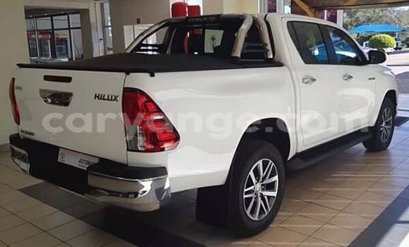 Acheter Occasion Voiture Toyota Hilux Blanc à Arandis, Kunene Acheter Occasion Voiture Toyota Hilux Blanc à Arandis, Kunene
