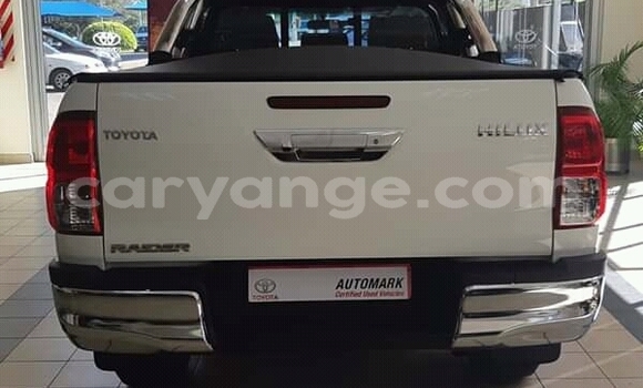 Acheter Occasion Voiture Toyota Hilux Blanc à Arandis, Kunene Acheter Occasion Voiture Toyota Hilux Blanc à Arandis, Kunene