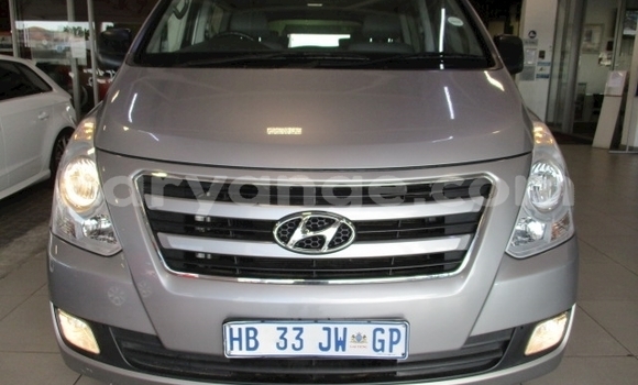 Buy Used Hyundai H1 Silver Car in Windhoek in Namibia Buy Used Hyundai H1 Silver Car in Windhoek in Namibia