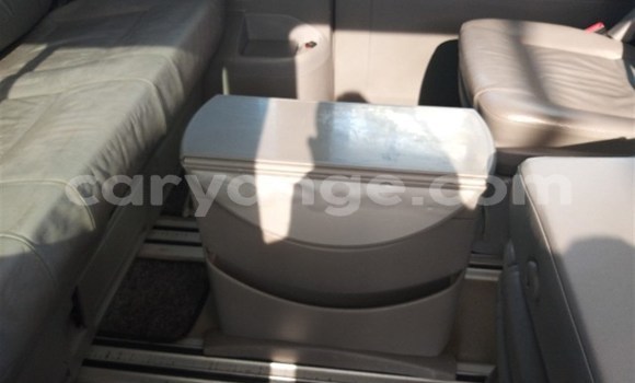 Buy Used Volkswagen Caravelle Silver Car in Windhoek in Namibia Buy Used Volkswagen Caravelle Silver Car in Windhoek in Namibia