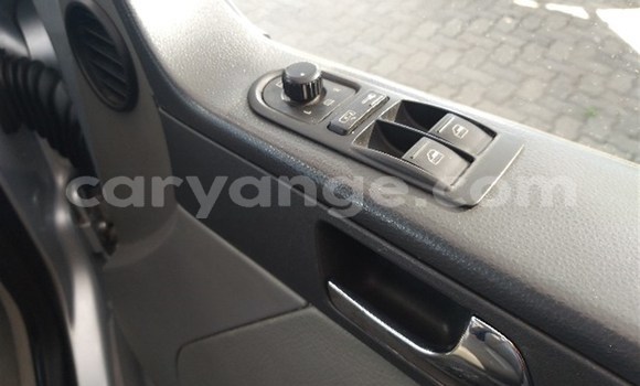 Buy Used Volkswagen Caravelle Silver Car in Windhoek in Namibia Buy Used Volkswagen Caravelle Silver Car in Windhoek in Namibia