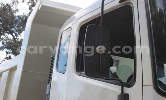 Buy Used Mitsubishi L400 White Truck in Windhoek in Namibia Buy Used Mitsubishi L400 White Truck in Windhoek in Namibia