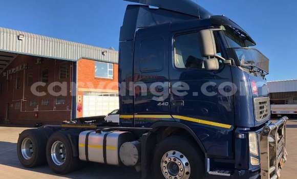 Buy Used Volvo 440 Blue Car in Windhoek in Namibia Buy Used Volvo 440 Blue Car in Windhoek in Namibia