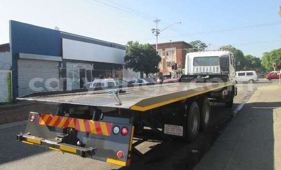 Acheter Occasion Utilitaire Mitsubishi L400 Blanc à Windhoek, Namibie Acheter Occasion Utilitaire Mitsubishi L400 Blanc à Windhoek, Namibie