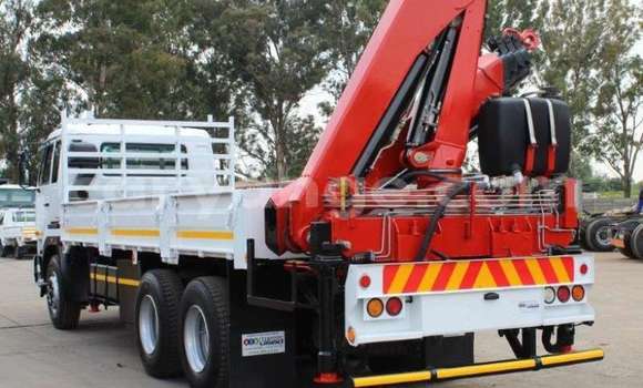 Buy Used Nissan UD White Truck in Windhoek in Namibia Buy Used Nissan UD White Truck in Windhoek in Namibia