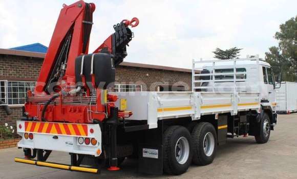 Buy Used Nissan UD White Truck in Windhoek in Namibia Buy Used Nissan UD White Truck in Windhoek in Namibia