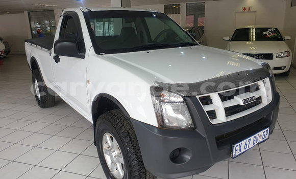 Buy Used Isuzu KB White Car in Windhoek in Namibia Buy Used Isuzu KB White Car in Windhoek in Namibia