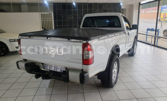 Buy Used Isuzu KB White Car in Windhoek in Namibia Buy Used Isuzu KB White Car in Windhoek in Namibia