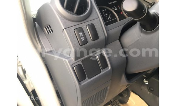 Buy Import Toyota Land Cruiser White Car in Import - Dubai in Namibia Buy Import Toyota Land Cruiser White Car in Import - Dubai in Namibia