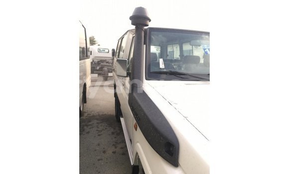 Buy Import Toyota Land Cruiser White Car in Import - Dubai in Namibia Buy Import Toyota Land Cruiser White Car in Import - Dubai in Namibia