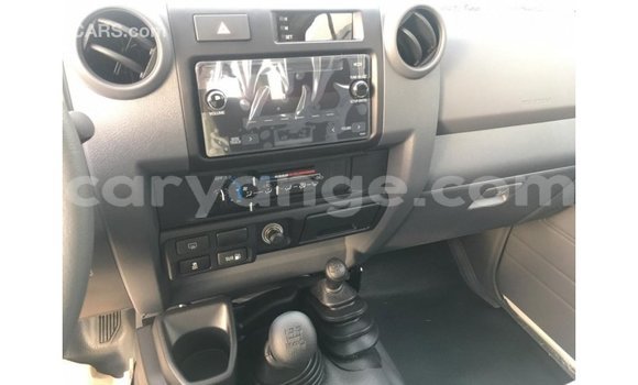 Buy Import Toyota Land Cruiser White Car in Import - Dubai in Namibia Buy Import Toyota Land Cruiser White Car in Import - Dubai in Namibia