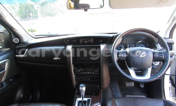 Buy Used Toyota Fortuner White Car in Bethanien in Karas Buy Used Toyota Fortuner White Car in Bethanien in Karas