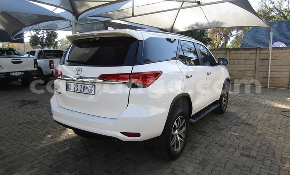 Buy Used Toyota Fortuner White Car in Bethanien in Karas Buy Used Toyota Fortuner White Car in Bethanien in Karas