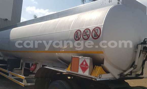 Buy Used Mercedes‒Benz 2644 White Truck in Windhoek in Namibia Buy Used Mercedes‒Benz 2644 White Truck in Windhoek in Namibia