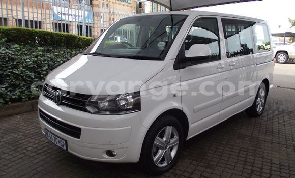 Buy Used Volkswagen Caravelle White Car in Windhoek in Namibia Buy Used Volkswagen Caravelle White Car in Windhoek in Namibia