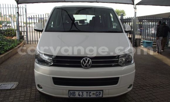 Buy Used Volkswagen Caravelle White Car in Windhoek in Namibia Buy Used Volkswagen Caravelle White Car in Windhoek in Namibia