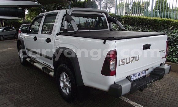 Buy Used Isuzu KB White Car in Windhoek in Namibia Buy Used Isuzu KB White Car in Windhoek in Namibia