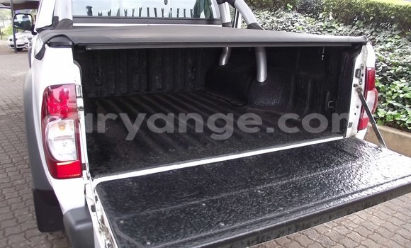 Buy Used Isuzu KB White Car in Windhoek in Namibia Buy Used Isuzu KB White Car in Windhoek in Namibia