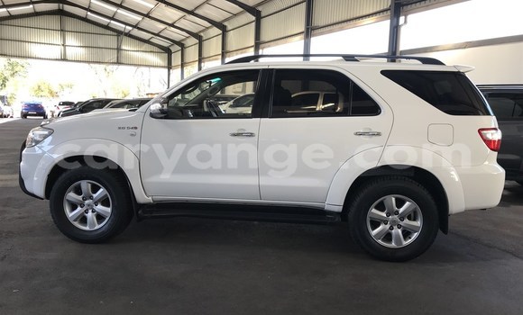 Buy Used Toyota Fortuner White Car in Windhoek in Namibia Buy Used Toyota Fortuner White Car in Windhoek in Namibia