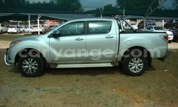 Acheter Occasion Voiture Mazda BT-50 Gris à Swakopmund, Namibie Acheter Occasion Voiture Mazda BT-50 Gris à Swakopmund, Namibie