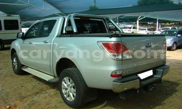 Acheter Occasion Voiture Mazda BT-50 Gris à Swakopmund, Namibie Acheter Occasion Voiture Mazda BT-50 Gris à Swakopmund, Namibie