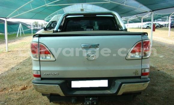 Acheter Occasion Voiture Mazda BT-50 Gris à Swakopmund, Namibie Acheter Occasion Voiture Mazda BT-50 Gris à Swakopmund, Namibie