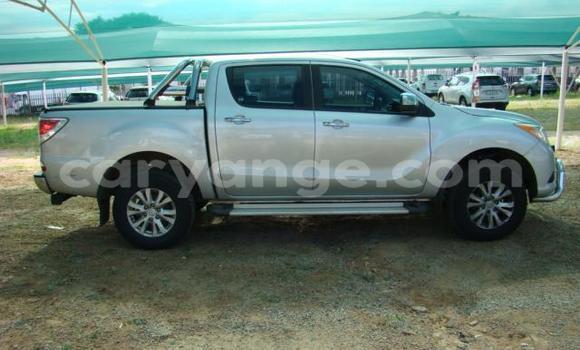 Acheter Occasion Voiture Mazda BT-50 Gris à Swakopmund, Namibie Acheter Occasion Voiture Mazda BT-50 Gris à Swakopmund, Namibie