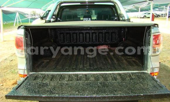 Acheter Occasion Voiture Mazda BT-50 Gris à Swakopmund, Namibie Acheter Occasion Voiture Mazda BT-50 Gris à Swakopmund, Namibie