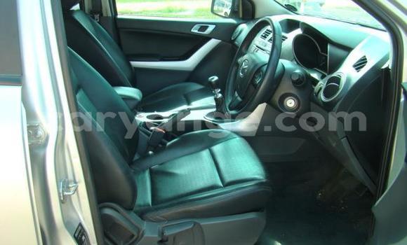 Acheter Occasion Voiture Mazda BT-50 Gris à Swakopmund, Namibie Acheter Occasion Voiture Mazda BT-50 Gris à Swakopmund, Namibie