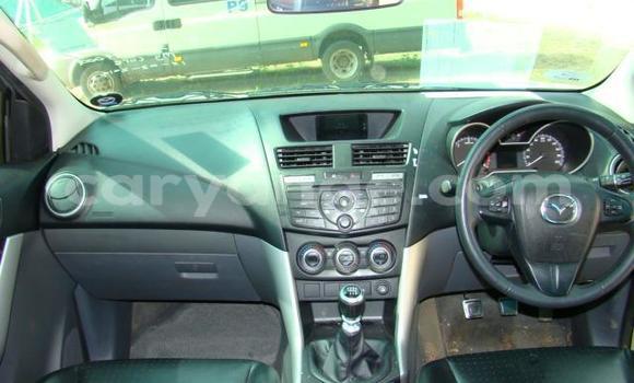 Acheter Occasion Voiture Mazda BT-50 Gris à Swakopmund, Namibie Acheter Occasion Voiture Mazda BT-50 Gris à Swakopmund, Namibie