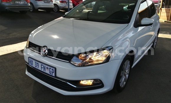 Buy Used Volkswagen Polo White Car in Kuisebmond in Erongo Buy Used Volkswagen Polo White Car in Kuisebmond in Erongo