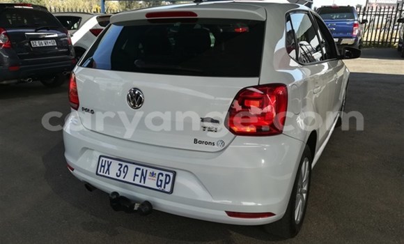 Buy Used Volkswagen Polo White Car in Kuisebmond in Erongo Buy Used Volkswagen Polo White Car in Kuisebmond in Erongo