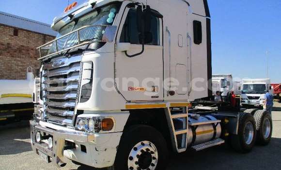 Buy Used Freightliner 90 Cum 500 White Truck in Windhoek in Namibia Buy Used Freightliner 90 Cum 500 White Truck in Windhoek in Namibia