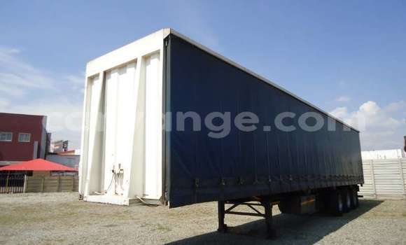 Buy Used Caterpillar 120 White Truck in Windhoek in Namibia