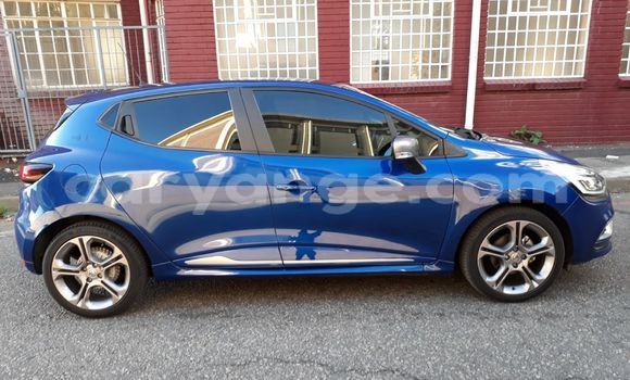 Buy Used Renault Clio Blue Car in Katima Mulilo in Caprivi Buy Used Renault Clio Blue Car in Katima Mulilo in Caprivi