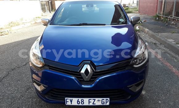 Buy Used Renault Clio Blue Car in Katima Mulilo in Caprivi Buy Used Renault Clio Blue Car in Katima Mulilo in Caprivi