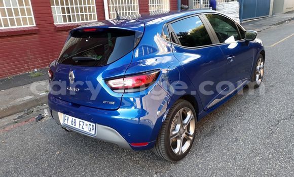 Buy Used Renault Clio Blue Car in Katima Mulilo in Caprivi Buy Used Renault Clio Blue Car in Katima Mulilo in Caprivi