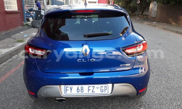 Buy Used Renault Clio Blue Car in Katima Mulilo in Caprivi Buy Used Renault Clio Blue Car in Katima Mulilo in Caprivi
