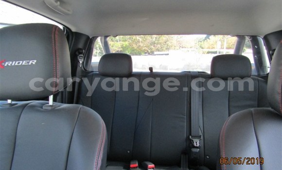 Acheter Occasion Voiture Isuzu KB Blanc à Grootfontein, Namibie Acheter Occasion Voiture Isuzu KB Blanc à Grootfontein, Namibie