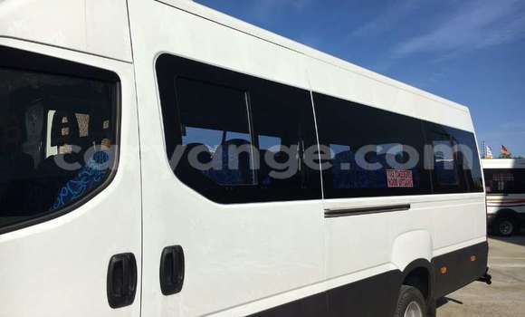 Buy Used IVECO Massif White Car in Windhoek in Namibia Buy Used IVECO Massif White Car in Windhoek in Namibia