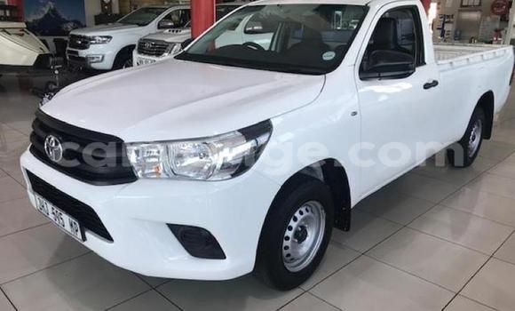 Buy Used Toyota Hilux White Car in Import - Dubai in Namibia Buy Used Toyota Hilux White Car in Import - Dubai in Namibia