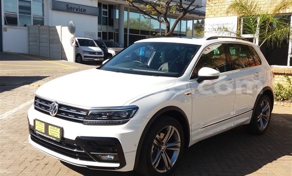 Acheter Occasion Voiture Volkswagen Tiguan Blanc à Gobabis, Omaheke Acheter Occasion Voiture Volkswagen Tiguan Blanc à Gobabis, Omaheke