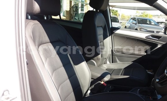 Acheter Occasion Voiture Volkswagen Tiguan Blanc à Gobabis, Omaheke Acheter Occasion Voiture Volkswagen Tiguan Blanc à Gobabis, Omaheke