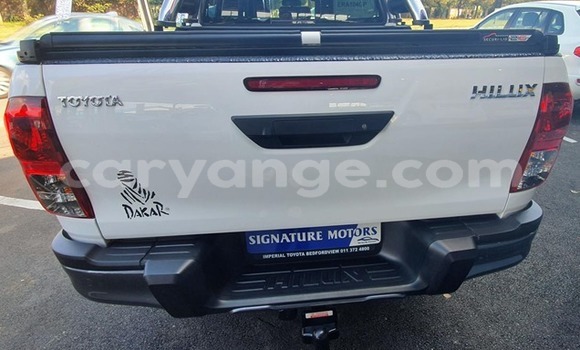 Buy Used Toyota Hilux White Car in Gobabis in Omaheke Buy Used Toyota Hilux White Car in Gobabis in Omaheke